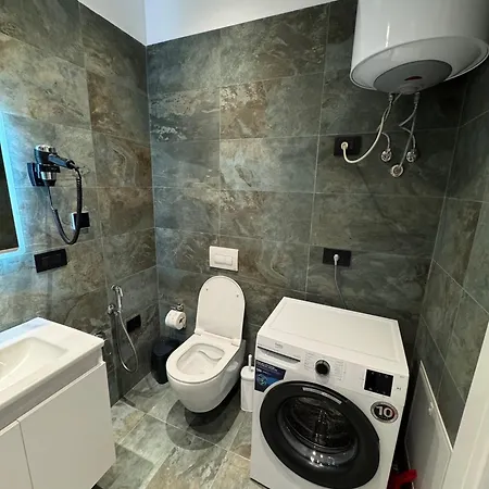 Altana Guest * Tirana