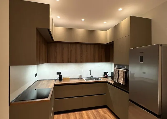 Altana Guest * ティラナ