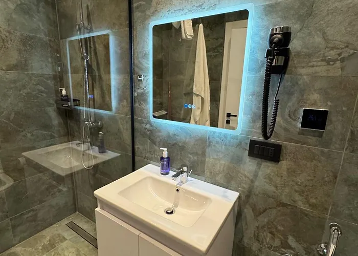 Altana Guest ティラナ