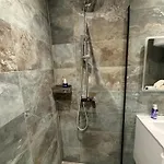 דירה Altana Guest