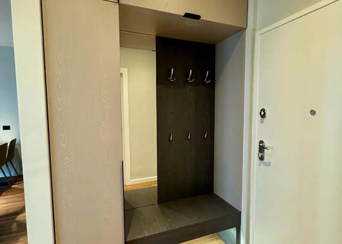 Altana Guest * Tirana