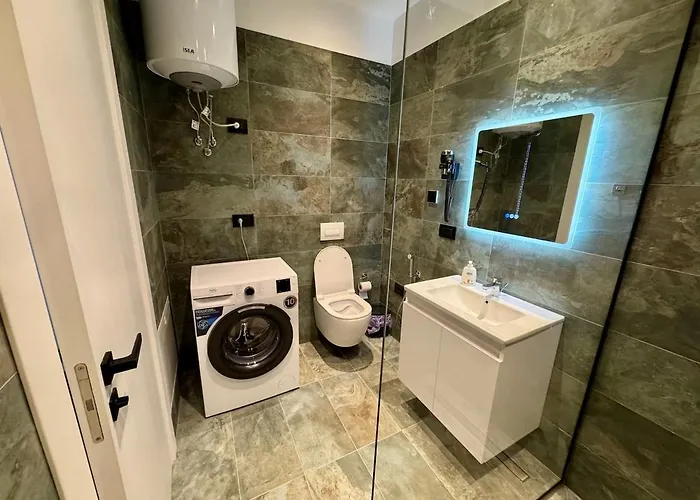 Altana Guest * טיראנה