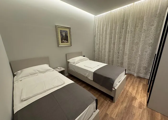 Altana Guest דירה טיראנה